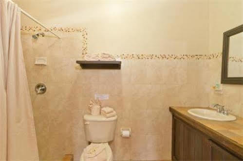 רינקון Las Palmas Inn מראה חיצוני תמונה